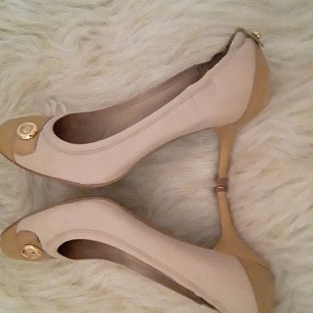 Stuart Weitzman Pump Roundtoe Elastic Patent Heel… - image 8